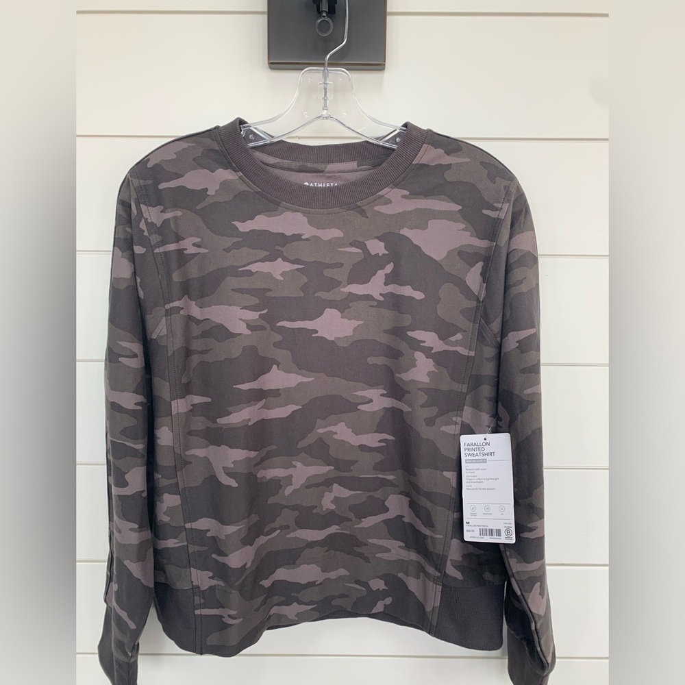 Athleta Women’s Farallon Printed Sweatshirt Size M NWT